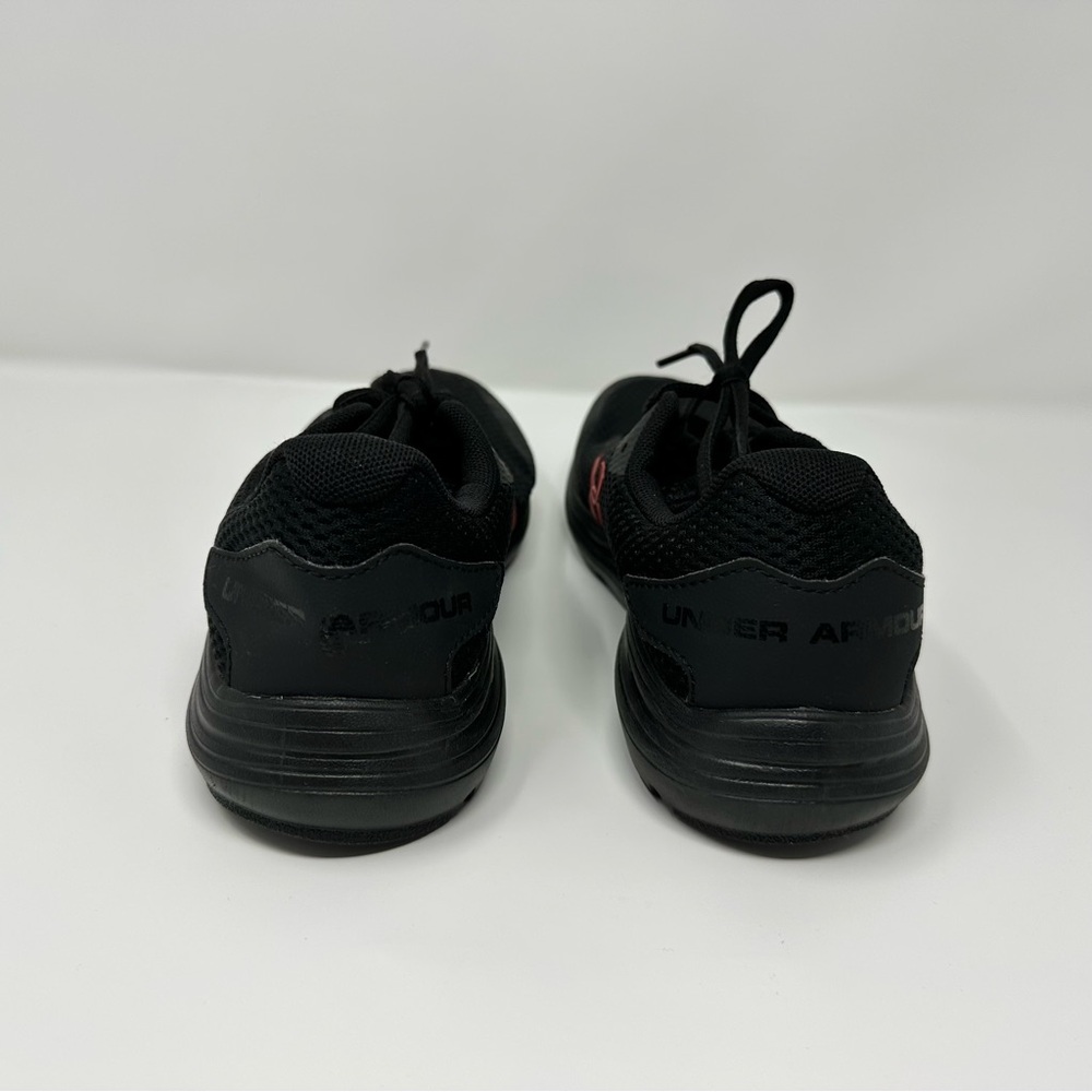 Under Armour Youth Boys Size 5 Tennis Shoes All Black New Without Box - Picture 5 of 6